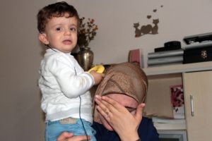 İlk kez duyan &ccedil;ocuklar hem ağladı hem ağlattı