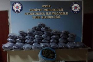 İzmir'de uyuşturucu satıcılarına darbe