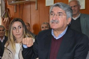 CHP'li Sağlar: Okul yakma eylemleri son derece &uuml;z&uuml;c&uuml;