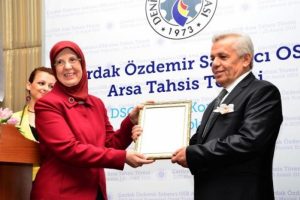 "Sağlıkta d&uuml;nyanın &ouml;rnek aldığı devrim yaşadık"