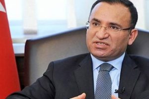 Bakan a&ccedil;ıkladı! O iki mahkeme kalkıyor