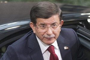 Davutoğlu, Eski Suriye Başbakanı ile bir araya geldi
