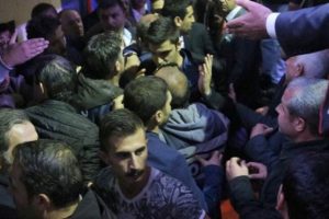 CHP'nin Antalya kongresinde kavga &ccedil;ıktı