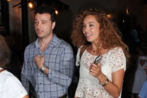 Azra Akın ile Atakan Koru ayrıldı
