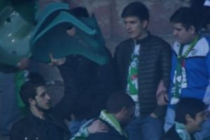 Bursasporlu taraftarlar Atat&uuml;rk Stadyumu'ndan hatıralarla ayrıldı