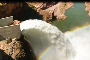 Kıbrıs'ta anlaşılamadı, asrın suyu denize akıyor