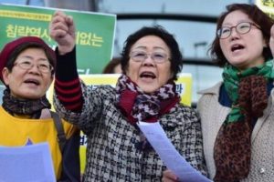 Japonya seks k&ouml;lelerine tazminat &ouml;demeyi kabul etti