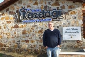 Babasının adına etnoğrafya m&uuml;zesi a&ccedil;tı
