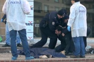 Bunalıma giren hukuk &ouml;ğrencisi canına kıydı!