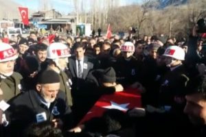 Şehit uzman &ccedil;avuş son yolculuğuna uğurlandı