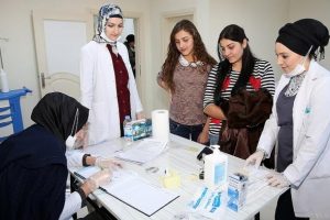 Ahıska T&uuml;rkleri sağlık taramasından ge&ccedil;iriliyor