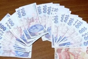 Bursa'da dolaba koyduğu parası &ccedil;alındı