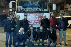 Bursa'da T&uuml;rk Eğitim-Sen Ve T&uuml;rk Ocaklarından T&uuml;rkmenlere yardım