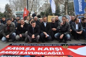 Adıyaman'da sokağa &ccedil;ıkma yasakları protesto edildi