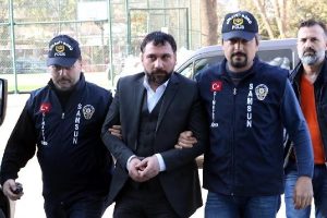 &Ccedil;alışanını sırtından vuran bar işletmecisi yakalandı