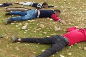 PKK'nın kandırdığı gen&ccedil;ler silahlarıyla teslim oluyor