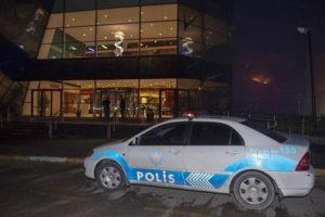 &Uuml;mraniye'de 1.5 dakikada kuyumcu soygunu