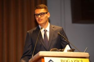 Enes &Uuml;nal'a 'Yılın En İyi &Ccedil;ıkış Yapan Sporcusu' &ouml;d&uuml;l&uuml;
