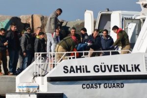 Dikili ka&ccedil;ak faciasına 4 tutuklama