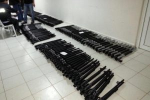 Adana'da polisin bastığı depo 'cephanelik' &ccedil;ıktı