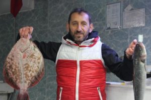 Soğuk hava balık fiyatlarını artırdı