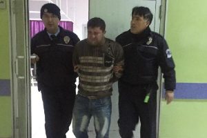 Har&ccedil;lık vermeyen anne ve babasına saldırdı