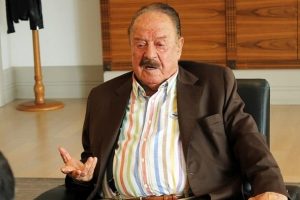 "Ben ne peygamberim nede yatır!..."