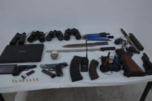 &Ccedil;ifte cinayet ş&uuml;phelisinin kul&uuml;beleri cephanelik gibi &ccedil;ıktı