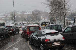 İstanbul'da trafik durma noktasına geldi