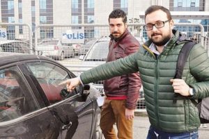 Kapıyı a&ccedil; izi kalsın!