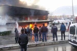 Bursa'da sanayi sitesinde korku dolu anlar!