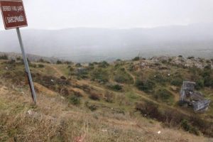 Bursa'da 2 bin yıllık lahite maganda saldırısı!