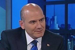 Asgari &uuml;cret artışı b&uuml;y&uuml;meyi nasıl etkileyecek?