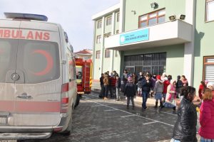 Bursa'da sabun da işe yaramayınca devreye itfaiye girdi