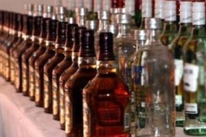 Bursa Uludağ'da 170 şişe ka&ccedil;ak i&ccedil;ki ele ge&ccedil;irildi
