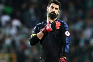 Volkan Demirel &uuml;lkeyi ikiye b&ouml;ld&uuml;!