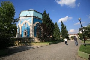 Bursa'daki levhalar camileri ve tarihi yanlış anlatıyor