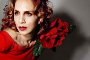 Sertab Erener'in mayolu fotoğrafı davalık oldu