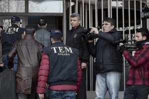 Ankara merkezli usuls&uuml;z dinleme soruşturmasında 6 tutuklama