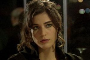 Berrak T&uuml;z&uuml;nata&ccedil;'ın dedesi vefat etti