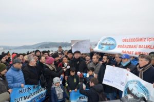 İstanbul Boğazı'nda gırgırla balık avına tepki