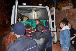 Dedesinin &ouml;ld&uuml;ğ&uuml; g&uuml;n tavanda iple asılı bulundu