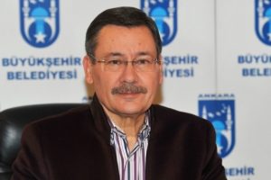 Melih G&ouml;k&ccedil;ek duyurdu: 3 milyona ulaştık