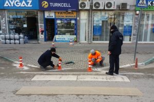 Bursa'da kaldırım işgallerine &ccedil;&ouml;z&uuml;m: 'Delinat&ouml;r'