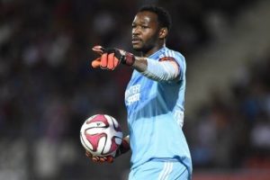 Mandanda'nın menajerinden Beşiktaş a&ccedil;ıklaması