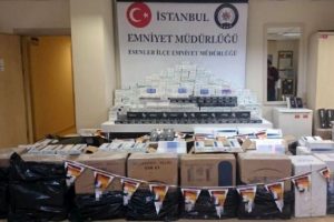 İstanbul'da ka&ccedil;ak sigara operasyonu