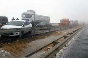 Hilvan'da zincirleme kaza: 15 yaralı
