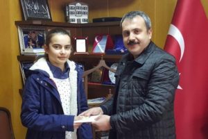 Ordu'da bulduğu 4 bin lirayı sahibine teslim etti
