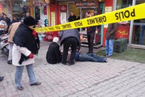 Tekirdağ'da tartıştığı adamı bacaklarından vurdu