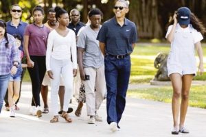 Obama'ların tatili ABD'yi gerdi
